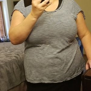 3 for $15 Gap XXL Navy & White Tee Shirt